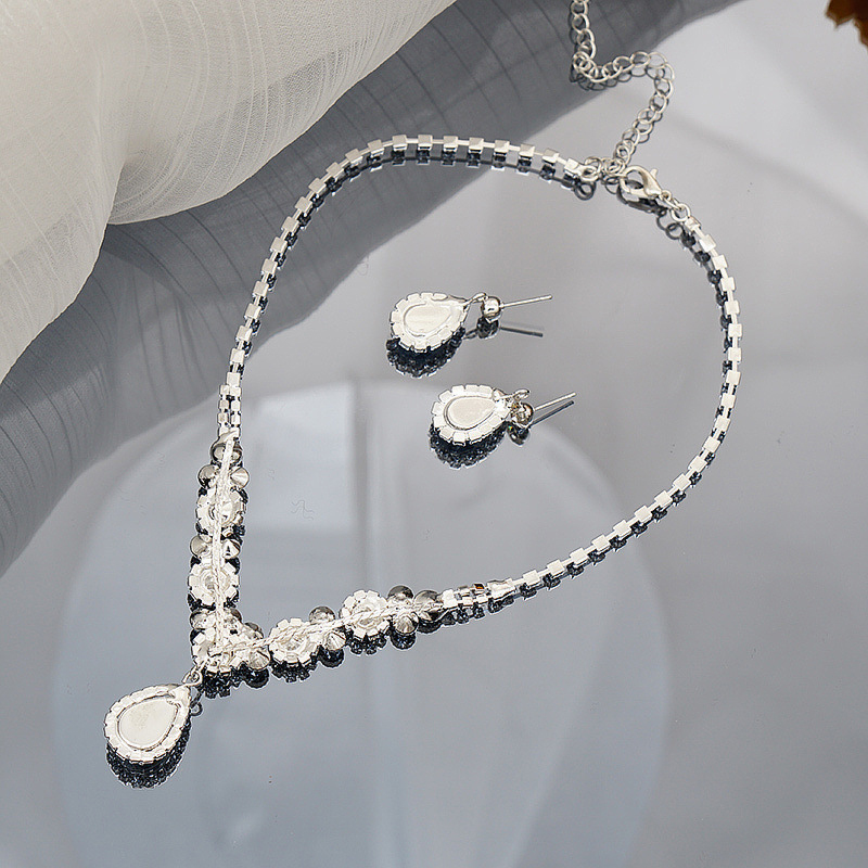 SWIRLUXE SILVER TEAR DIAMOND DUO JEWELRY SET