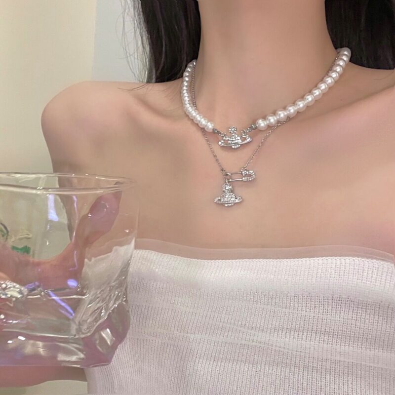 SWIRLUXE SILVER SATURN NECKLACE SET - Image 2